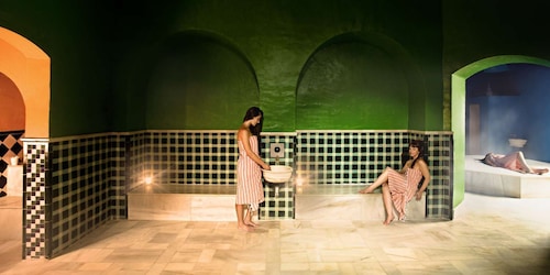 Málaga: Traditional Arabic Baths