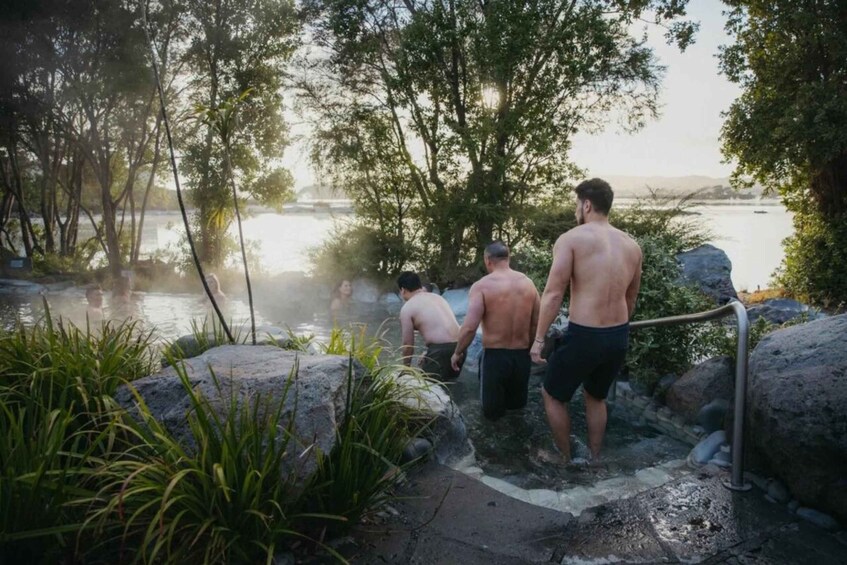 Picture 7 for Activity From Auckland: Rotorua Māori Village & Polynesian Spa Tour