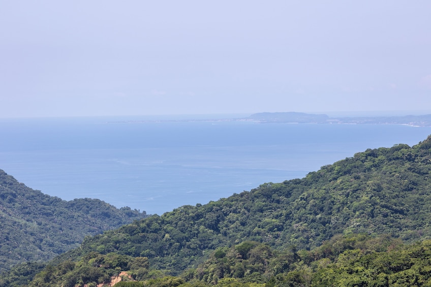 Hiking Jorullo Point