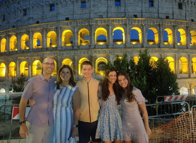 Elegant Rome by night tour and dinner in a local restaurant