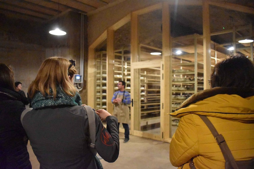 Picture 3 for Activity From Valencia: Guided Cheese Factory Tour with Wine Tasting
