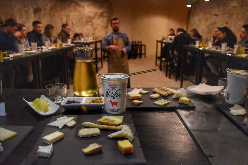 Picture 1 for Activity From Valencia: Guided Cheese Factory Tour with Wine Tasting