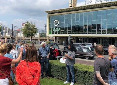 Eindhoven Walking Tour with a local comedian as guide