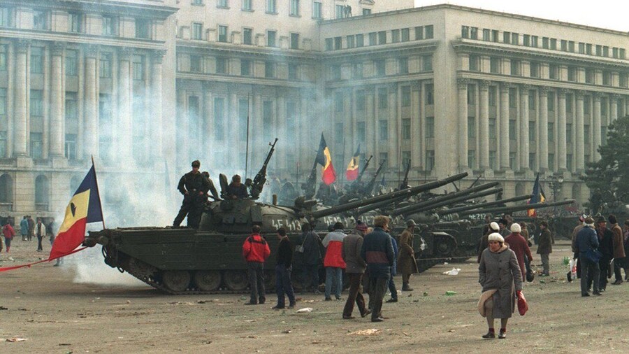 Bucharest: Communism and History Guided City Walking Tour