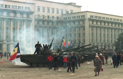 Bucharest: Communism and History Guided City Walking Tour