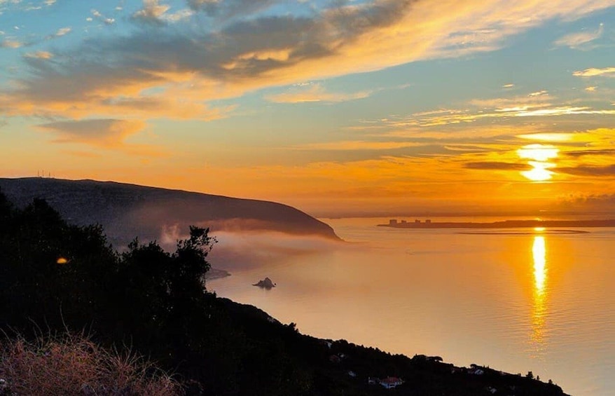 Picture 2 for Activity Sesimbra/Arrábida: Sunrise on Board Tour