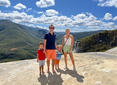 Tour privato di Mitla, Hierve el agua e Mezcal con pranzo