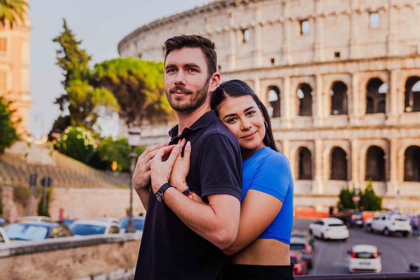 Rome: Private Professional Photoshoot at Colosseum