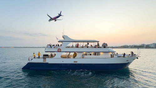 Larnaca: Sunset Cruise with a Glass of Wine