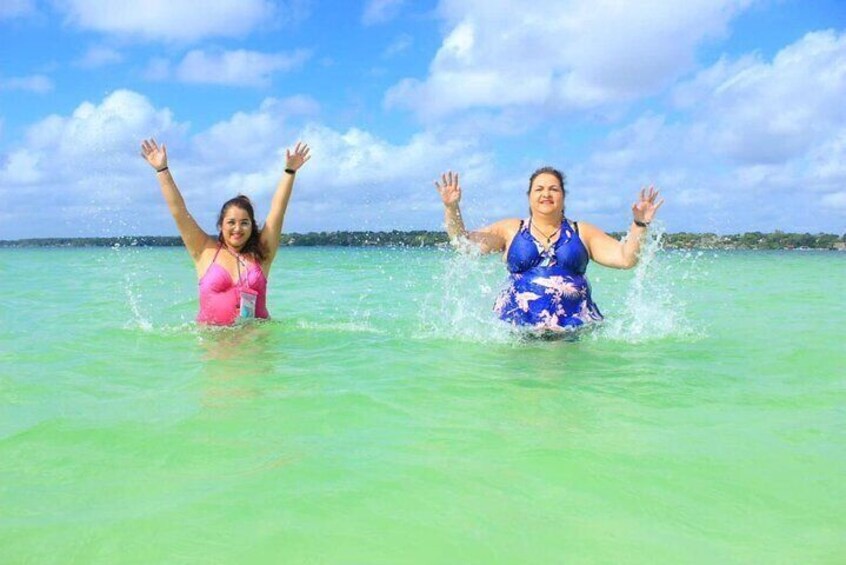Tour to Chacchoben Ruins and boat tour in Bacalar