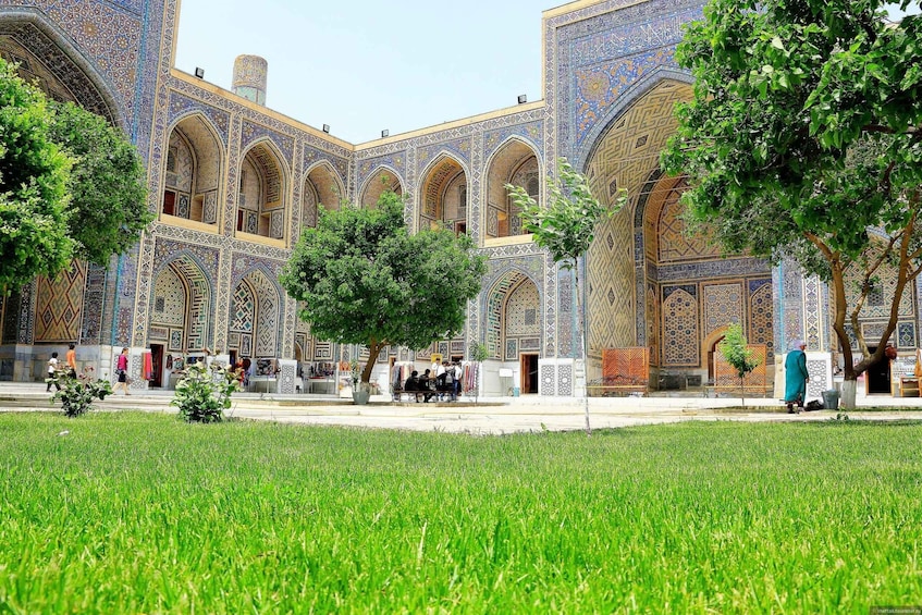 Picture 2 for Activity Samarkand: Highlights Tour with Plov Tasting & history