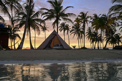 Romantic camping in San Blas Islands