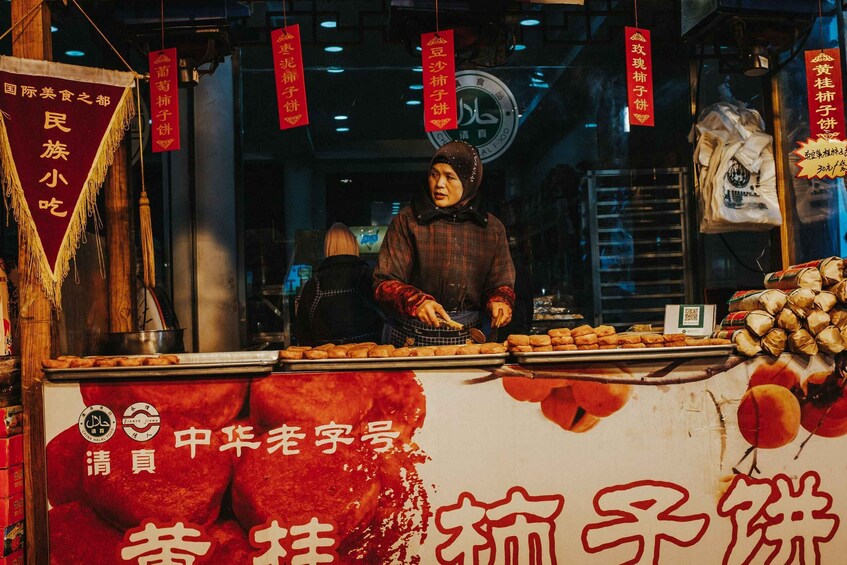 Picture 5 for Activity Xi'an Muslim Quarter Night Market Foodie Walking Tour