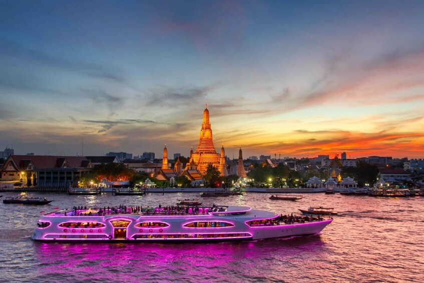 Bangkok: Chao Phraya River Luxury Dinner Cruise and Transfer