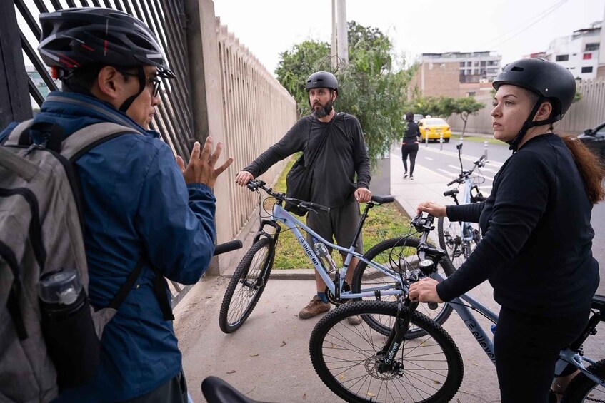 Picture 5 for Activity Lima: City biking