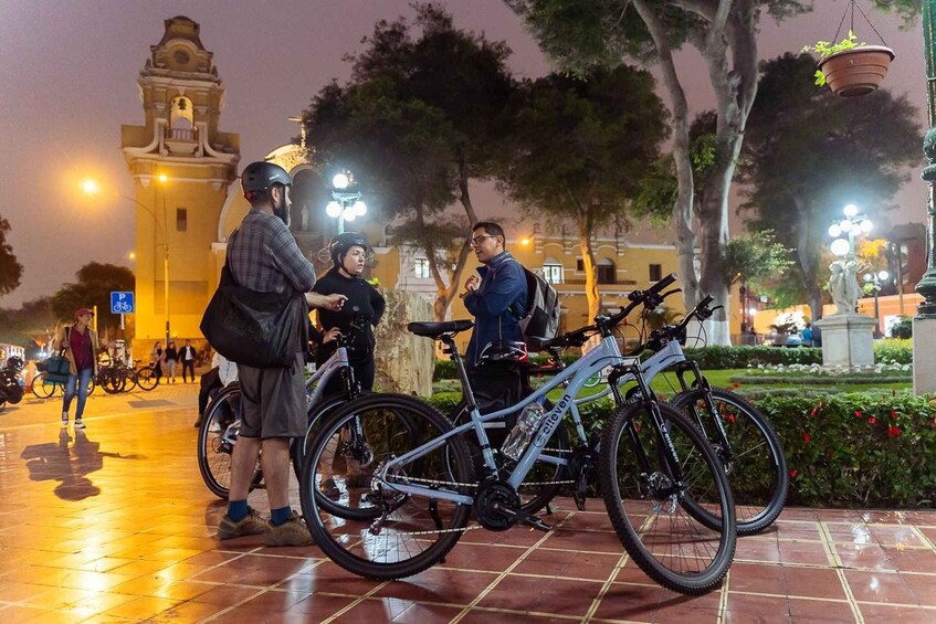 Picture 4 for Activity Lima: City biking