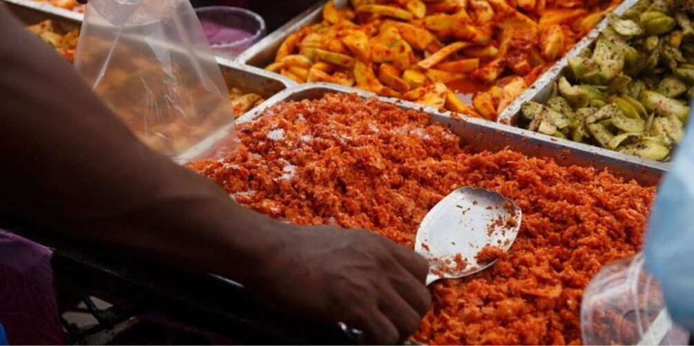 Picture 4 for Activity Colombo: All Inclusive Street Food Tour!
