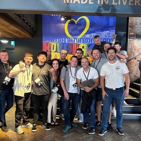 Liverpool: Brewery Bus Tour with Beer Tasting and Pizza