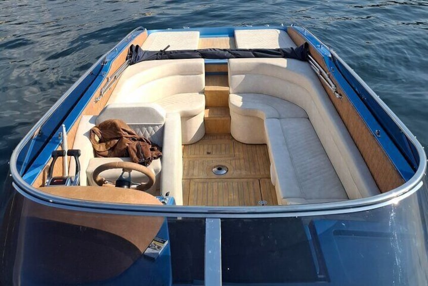 Grand Tour, luxury private speedboat at Lake Como 2h to 4h tour