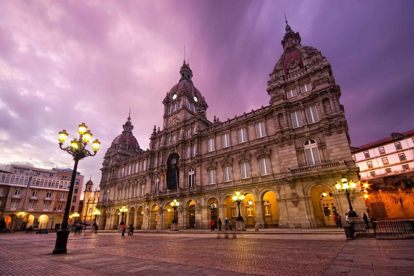 Picture 5 for Activity A Coruña: Private Walking Tour with Beer or Wine