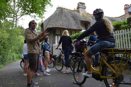 Visita guiada en bicicleta en Cabourg y Dives-sur-Mer en francés