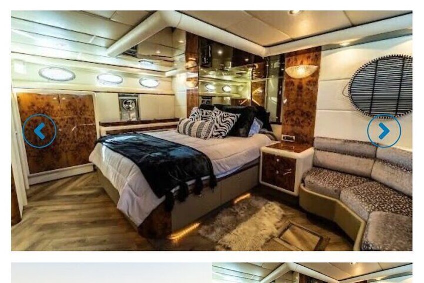 85 ft Luxury Yacht Rental in Newport Beach