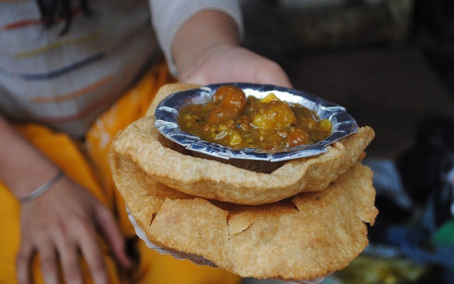 Picture 1 for Activity Varanasi: Night Tour with Aarti Ceremony and Street Food