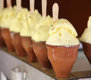 Varanasi: visite nocturne avec cérémonie Aarti et cuisine de rue