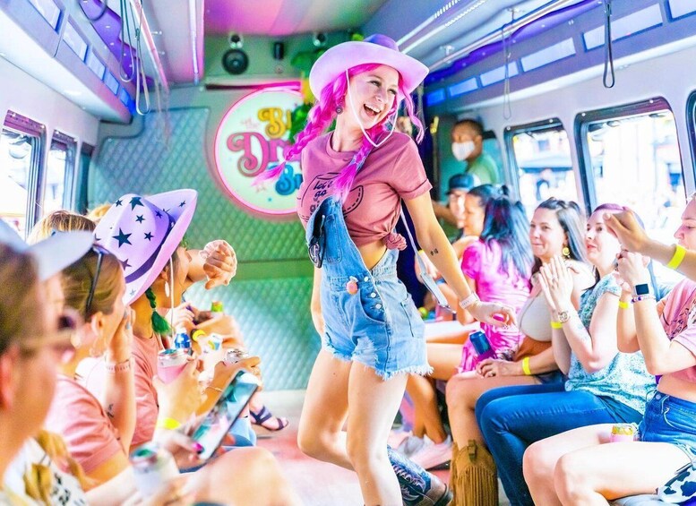 Nashville: Drag Queen Party Bus Tour with Games & Drag Show