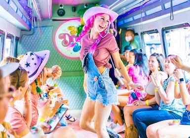 Nashville: Drag Queen Party Bus Tour with Games & Drag Show