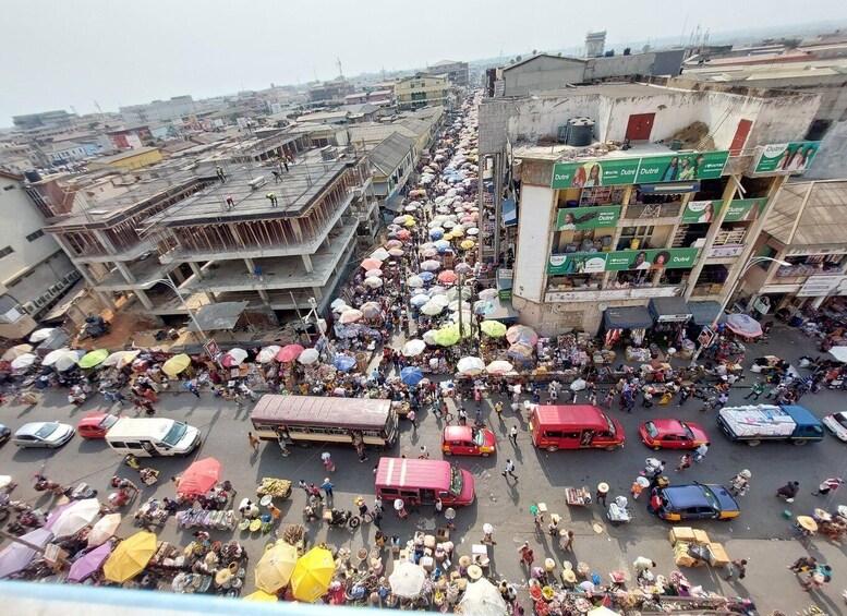 Picture 1 for Activity Makola Market Walking Tour