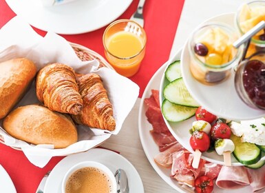 Heidelberg: Desayuno crucero en barco