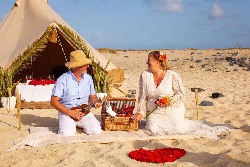 Picture 10 for Activity Romantic Sunset Experience with Glamping Gold Pack