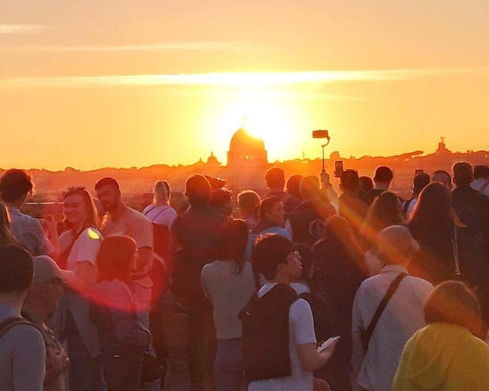 Rome: Sunset Tour by Golf Cart with Local Guide and Gelato