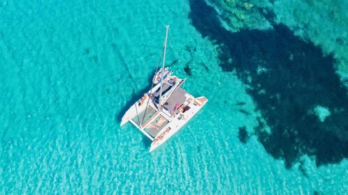 From Cannigione: Catamaran tour among La Maddalena islands