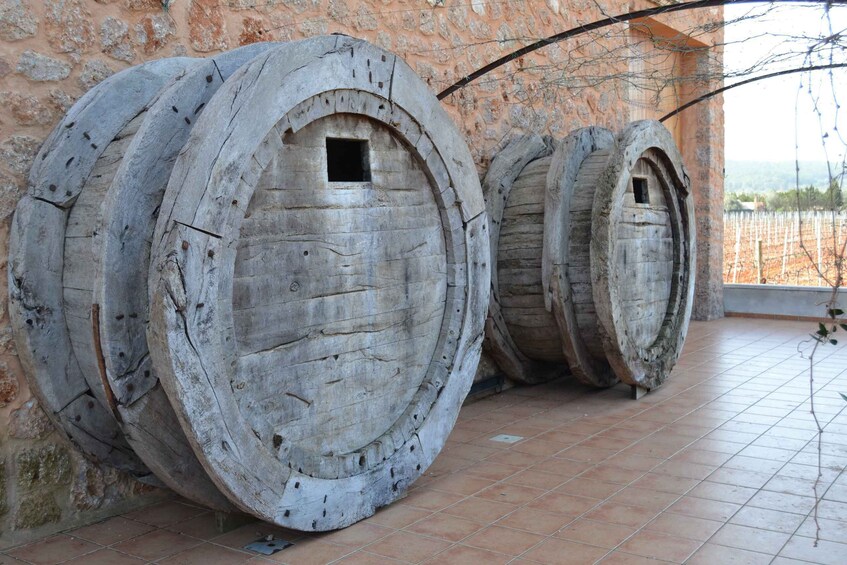 Picture 3 for Activity Mallorca: Wine Cellar Tour XL - 3 Wine Tastings incl. GERMAN