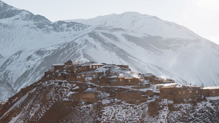 From Baku: Guba-Khinalig group day trip