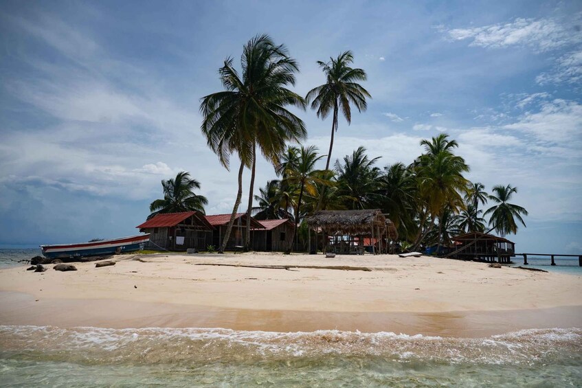 Picture 9 for Activity From Panama city: Private Day tour to San Blas Islands