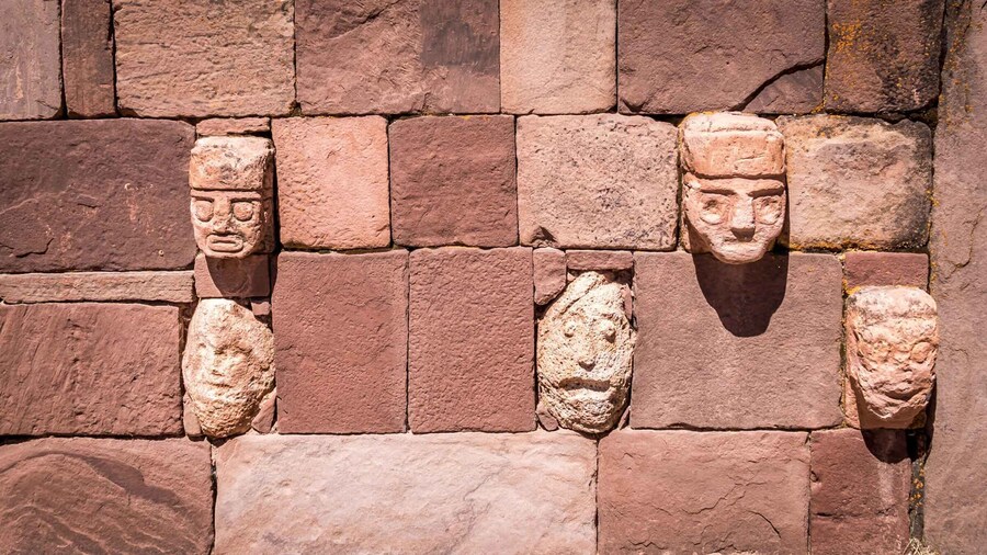 La Paz: Tiwanaku Archeological Site Guided Tour 1-Day