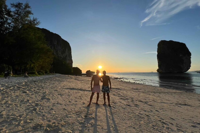 Krabi Sunset 4 Island by Luxury Vintage Boat BBQ (JOIN)