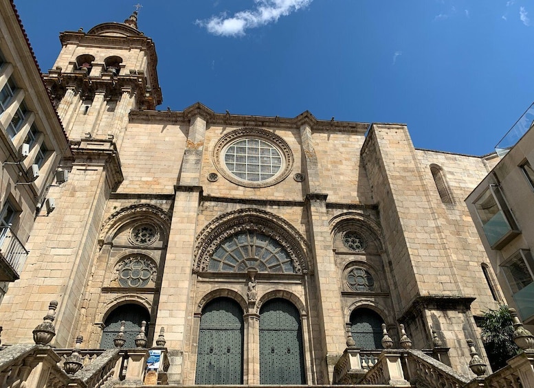 Ourense: Guided Tour and Ticket to Ourense Cathedral