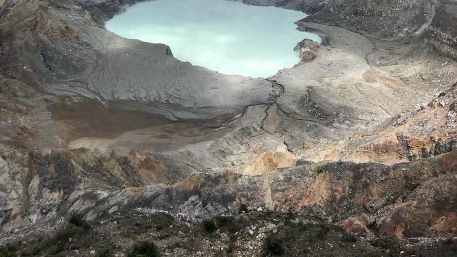 Poas volcano active crater, la Paz Waterfall & birdwatching