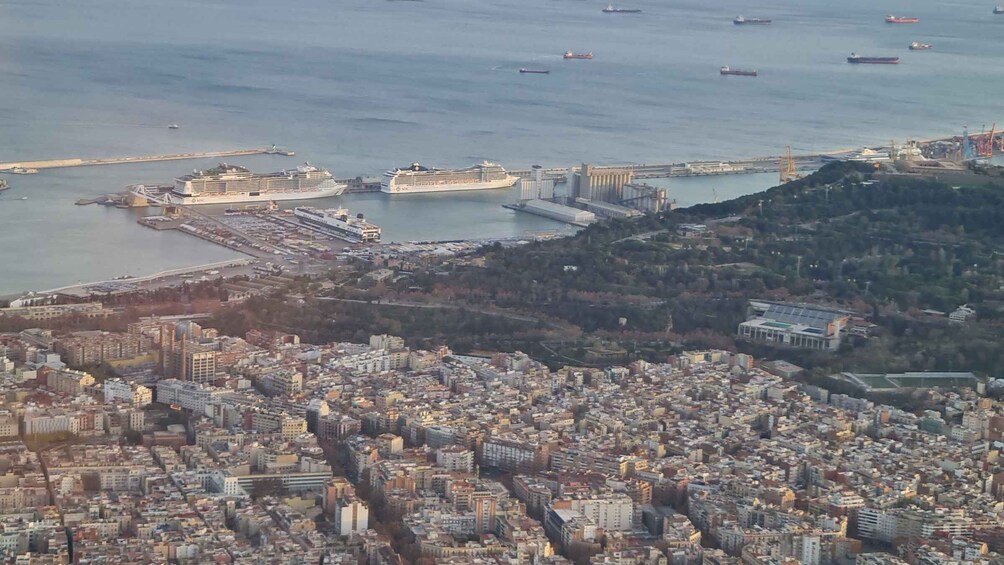 Picture 7 for Activity Barcelona City Tour Panorámico