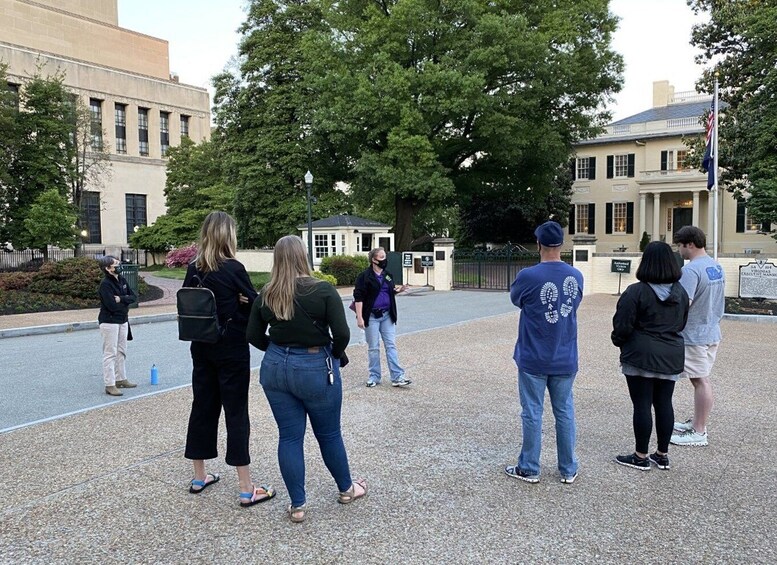 Picture 2 for Activity Richmond: Capitol Hill Ghost Walking Tour with A Guide