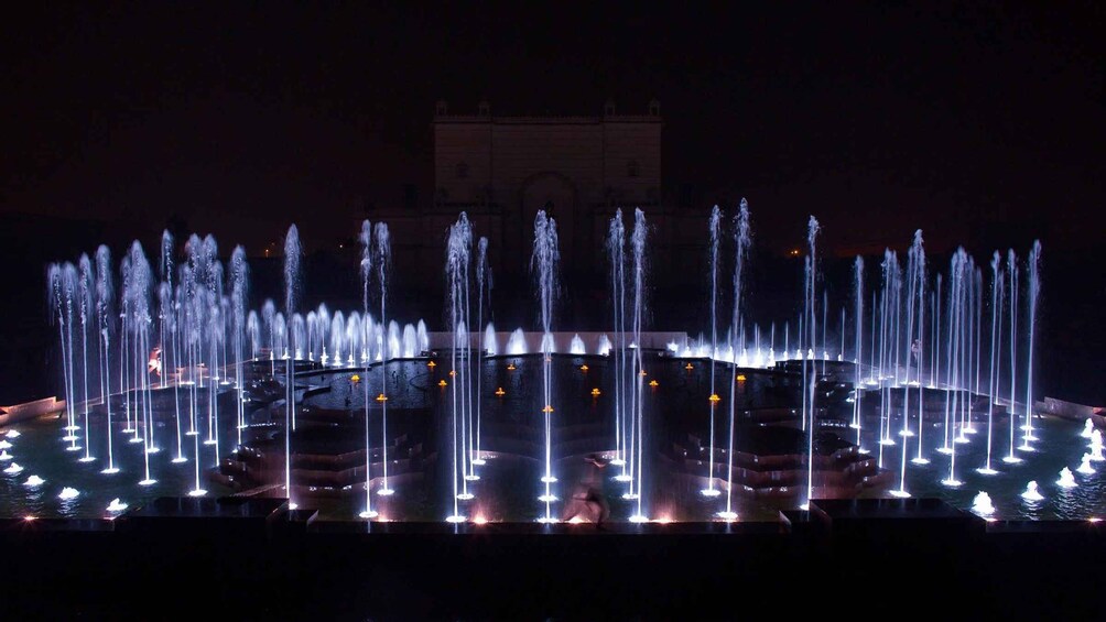 Picture 2 for Activity New Delhi: Akshardham Exhibition, Light and Water Show Tour