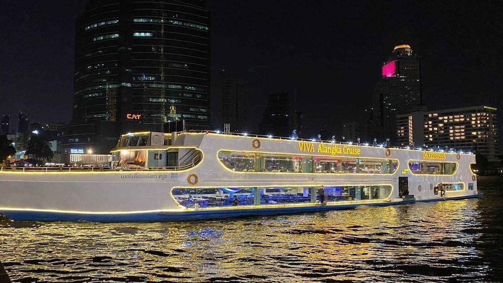 Picture 14 for Activity Bangkok: Viva Alangka Chao Phraya Dinner Cruise