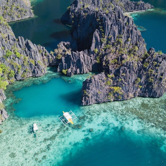 Coron Private Tour B: Barracuda Lake and Smith Beach