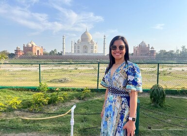 Day Trip to the Taj Mahal, Agra Fort from Delhi