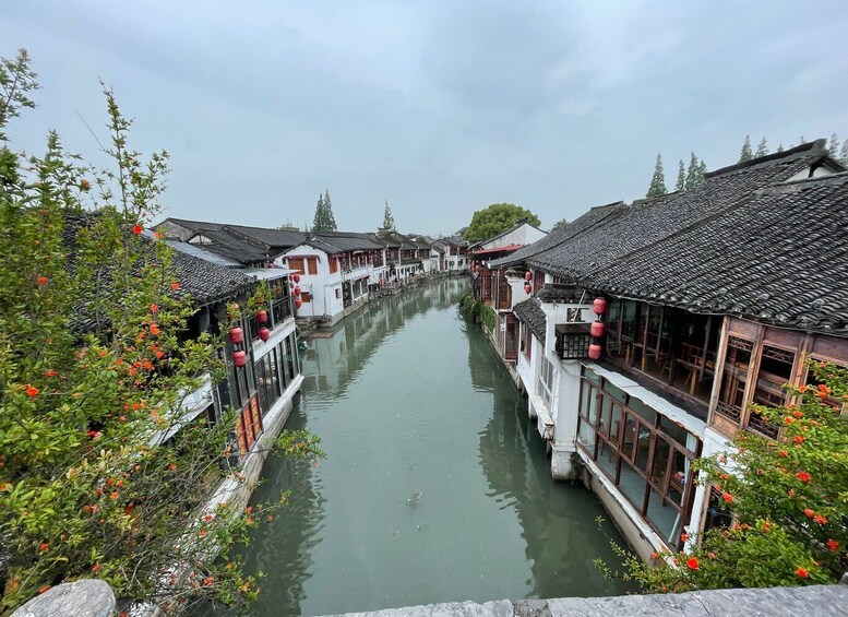 Picture 14 for Activity Shanghai: Shanghai & Zhujiajiao Water Town Private Day Tour