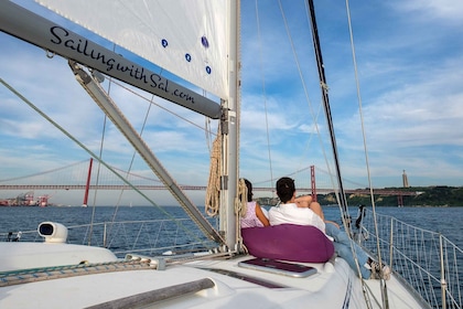 Lissabon: Tagus River Sunset Cruise med drinks